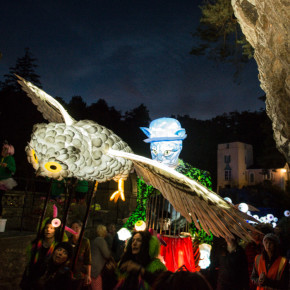 illuminated lantern owl puppets